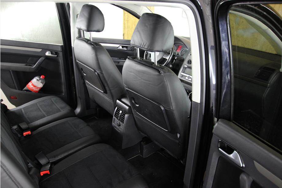 Volkswagen Touran 2003–2010 Sätesskydd i konstläder+tyg+Alcantara Antara A001 (komplett sats för hela kupén) Foto 14