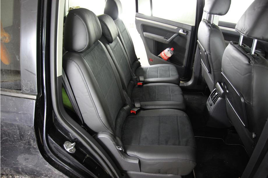 Volkswagen Touran 2003–2010 Sätesskydd i konstläder+tyg+Alcantara Antara A001 (komplett sats för hela kupén) Foto 1