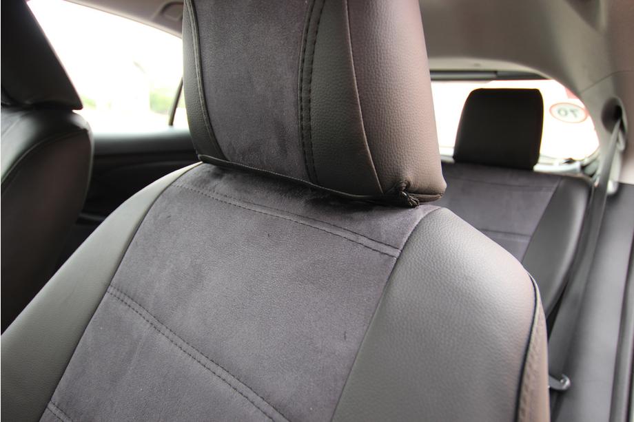 Toyota Yaris/Yaris Cross (XP210) 2020– Sätesskydd i konstläder+tyg+Alcantara Antara A001 (komplett sats för hela kupén) Foto 7