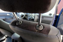 Volkswagen Caddy 2010–2015 Sätesöverdrag i konstläder + tyg + alcantara Antara A001b (komplett set för hela kupén) foto 16