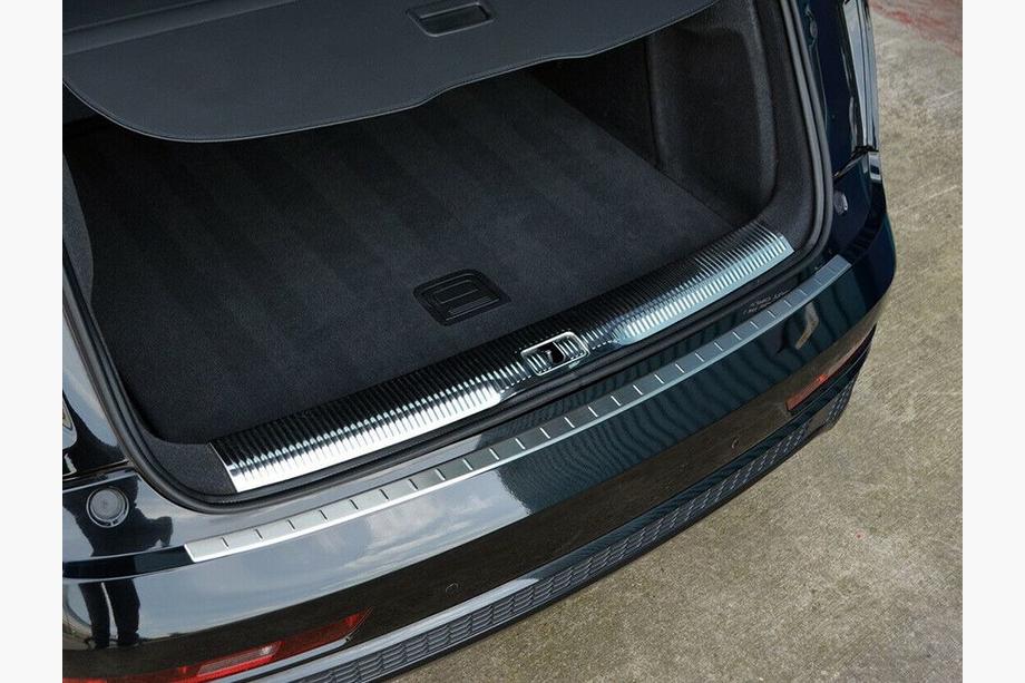 Audi Q3 2011–2019 OmsaLine list till bakre stötfångaren (rostfritt) Image
