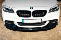 BMW 5-serien F10/F11 2010–2016 Frontläpp till främre stötfångare OmsaLine (svart) foto 6