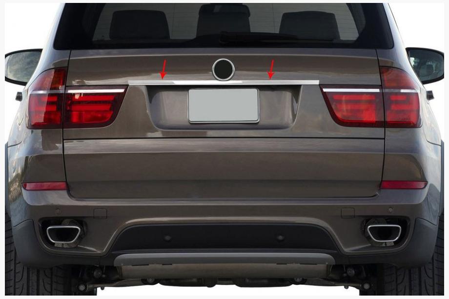 BMW X5 E70 2007–2013 Rostfri list ovanför registreringsskylten Foto 1