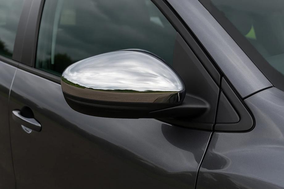 Dacia Sandero 2021– Spegelkåpor (2 st, rostfritt stål) Image