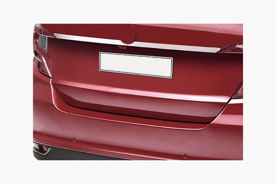 Fiat Tipo Cross 2021– Kromlist ovanför registreringsskylten (rostfritt stål) Image