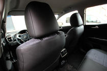 Kia Sportage 2021– Bilklädsel i ekoläder + tyg + Antara Antara A0010 (komplett sats) foto 11