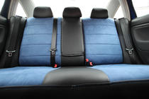Volkswagen Passat B5 1997–2005 Sätesskydd i konstläder + tyg + alcantara Antara A006 (komplett kupésats) foto 4