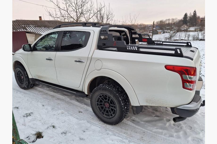 Mitsubishi L200 2015–2024 Flakbåge Dakar Image