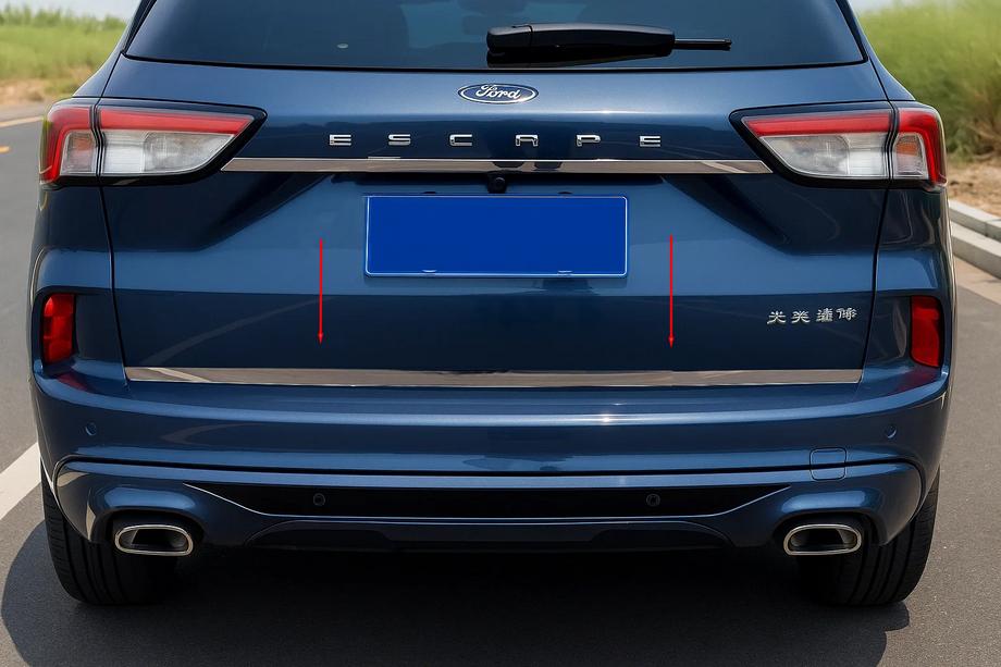Ford Kuga/Escape 2019– Kromlist till baklucka (rostfritt stål) Image