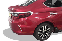 Honda City 2021– Kromlist ovanför registreringsskylt SD (3 st, rostfritt stål) foto 3