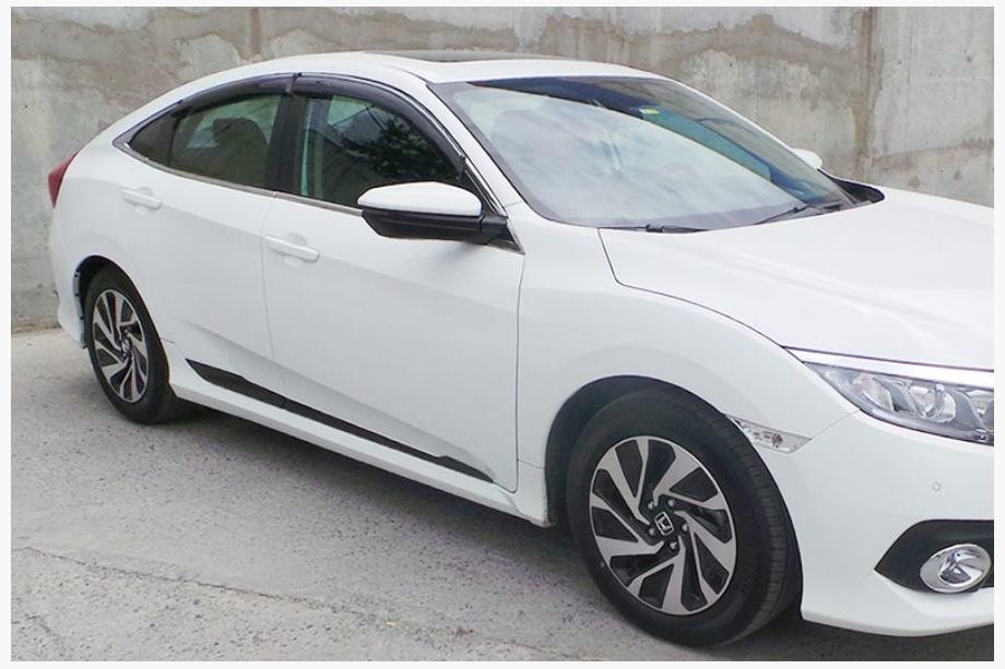 Honda Civic Sedan X 2016–2021 Dörrlister (4 st, svarta) Image