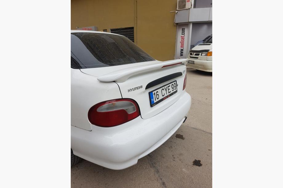 Hyundai Accent 1994–1999 Spoiler Meliset (för lackering) Image