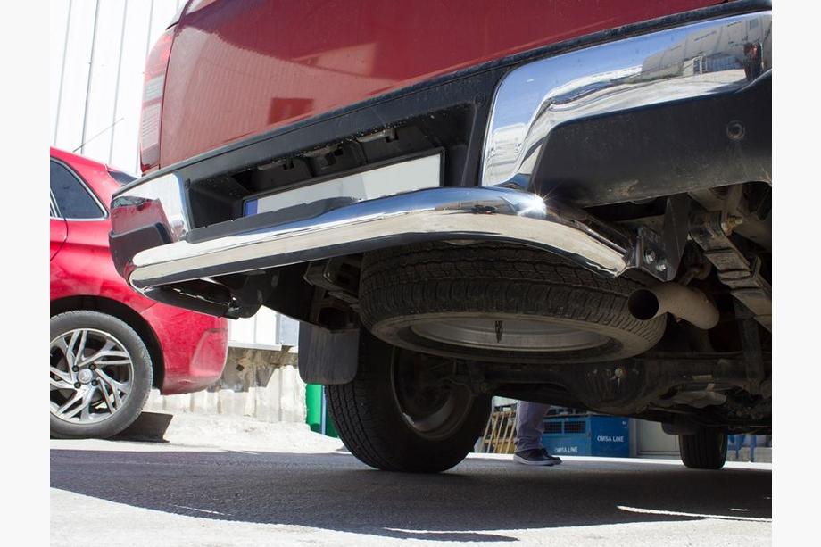 Isuzu D-Max 2019– Bakre skyddsbåge Amazon Silver (76 mm, rostfritt) Image