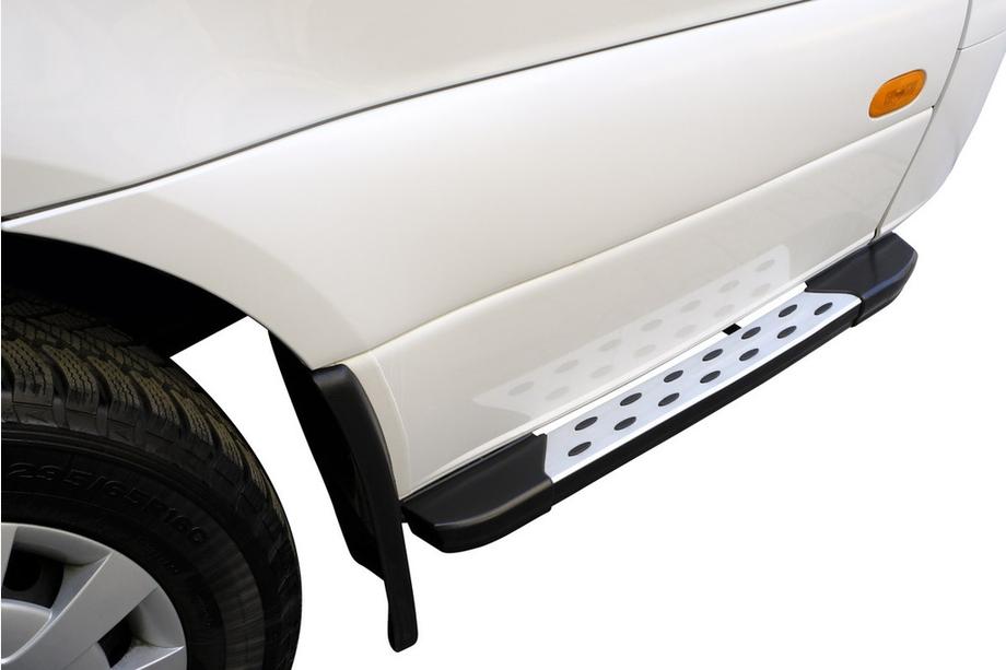 Mercedes Sprinter W907/W910 2018– DOT-Line sidosteg bakom hjulet (2 st, aluminium) 85 cm Image