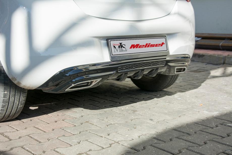 Opel Corsa E 2015–2019 Bakre diffusoröverlägg (för lackering) Image