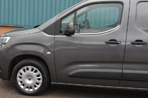 Peugeot Partner/Rifter 2019– Fönsterlister (2 st, rostfritt stål) foto 4