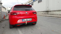 Seat Leon 2013–2020 Bakre stötfångaröverlägg (för lackering) foto 2