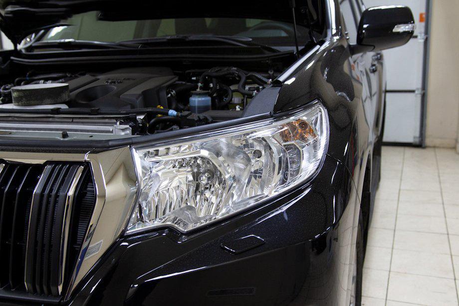 Toyota Land Cruiser Prado 150 2009–2023 Strålkastarögonlock (förarsidan, för reflektorstrålkastare) Image