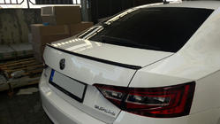 Skoda Superb 2015–2024 Spoiler för lackering foto 2