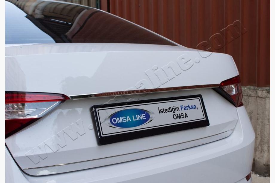 Skoda Superb 2015–2024 List ovanför registreringsskylten Sedan (rostfritt stål) Image