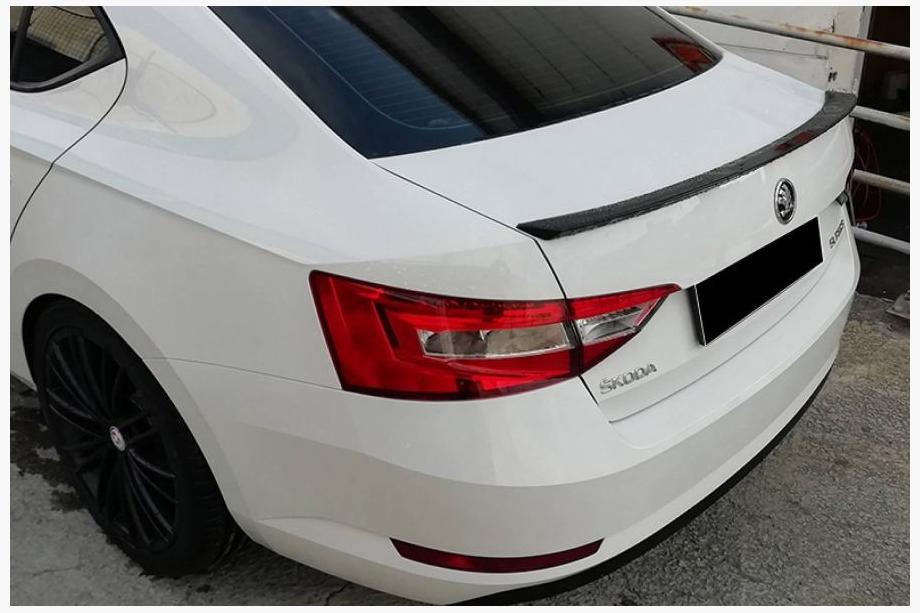 Skoda Superb 2015–2024 Lipspoiler (Omsa, svart) Image