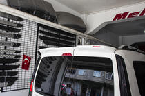 Volkswagen Caddy 2020– Spoiler (2-dörrars, för lackering) foto 2