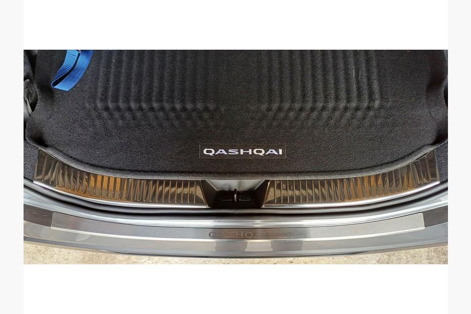 Nissan Qashqai 2021– Lastskydd bakre stötfångare Carmos (rostfritt stål) Image