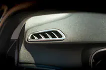 Renault Megane IV 2016–2025 Täckskena till ventilationsutblås i kupén (2 st, rostfritt stål) foto 1