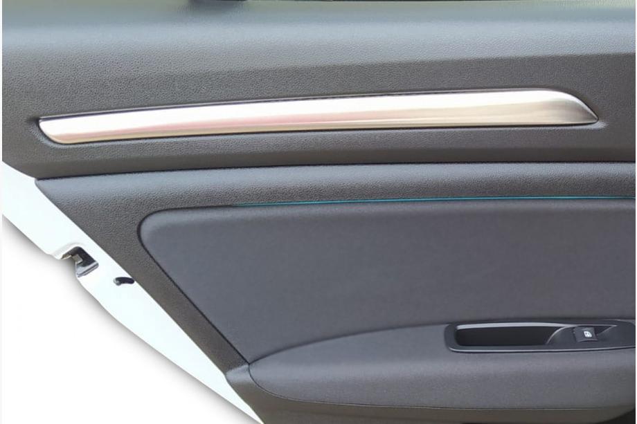 Renault Megane IV 2016–2025 Invändiga dörrpanelslister (4 st, rostfritt stål) Image