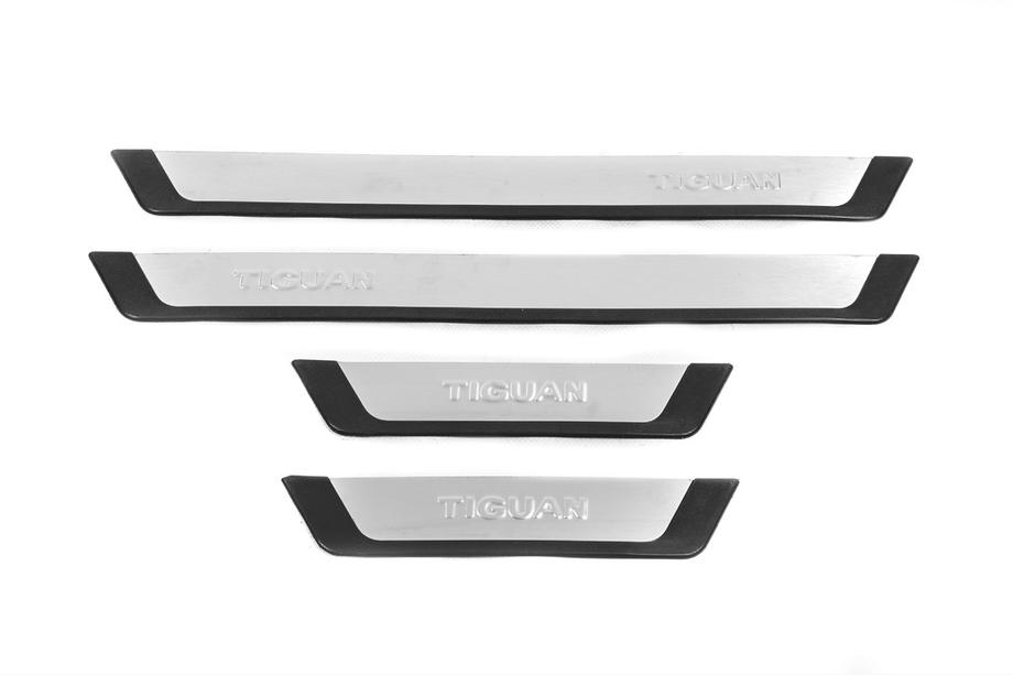 Volkswagen Tiguan 2007–2016 Omsa Flexill instegslister i rostfritt stål (4 st) Image