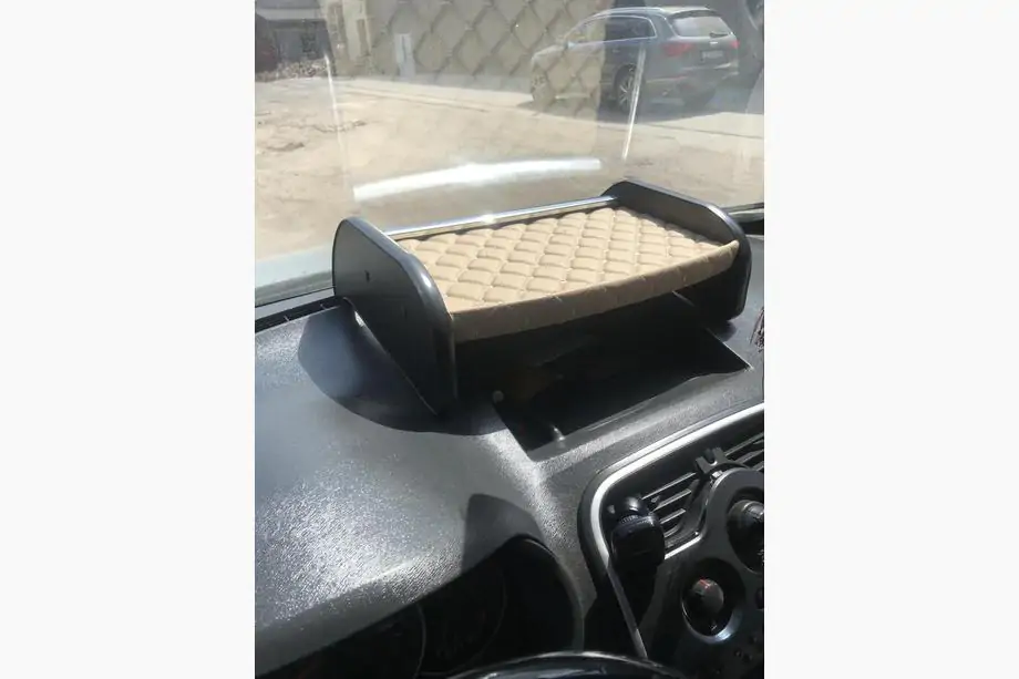 Renault Kangoo 2008–2020 Instrumentbrädshylla (beige) Image
