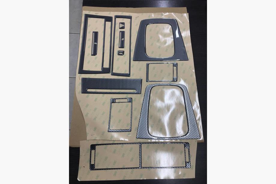 Audi A4 B6 2000–2004 Instrumentpanelsdekorer (8 delar, kolfiber) Image