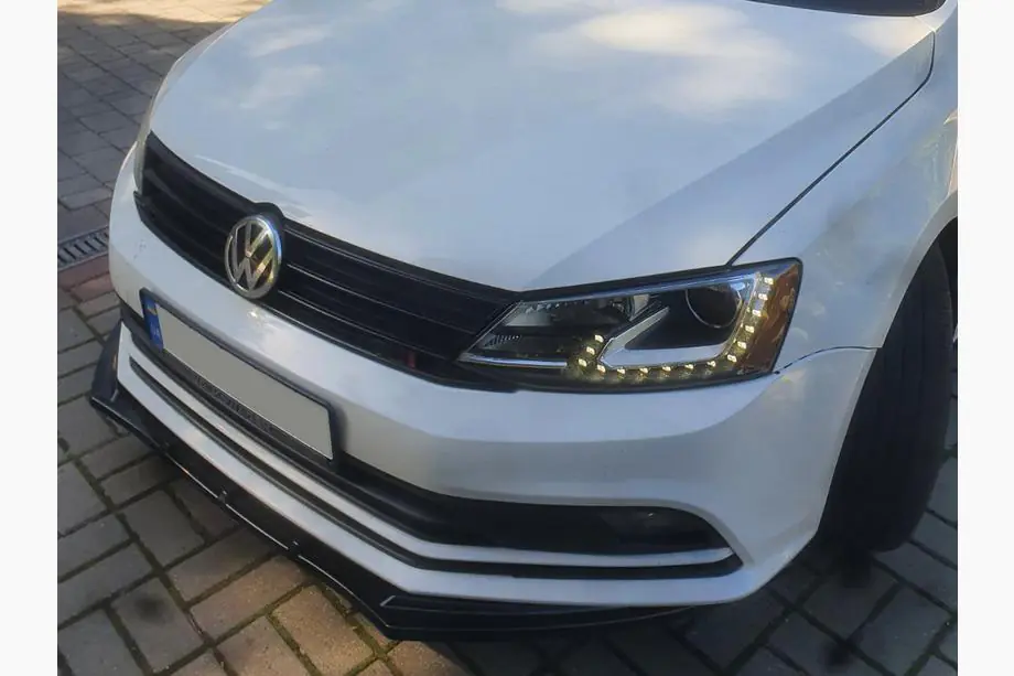 Volkswagen Jetta 2011–2018 Lip frontläpp till främre stötfångare (2010-2018, blank svart) Foto 9