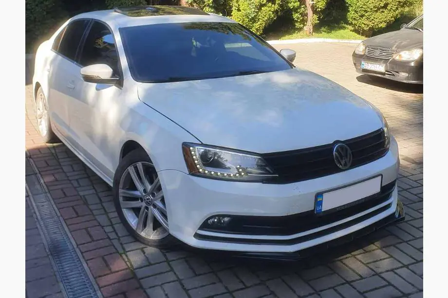 Volkswagen Jetta 2011–2018 Lip frontläpp till främre stötfångare (2010-2018, blank svart) Foto 10