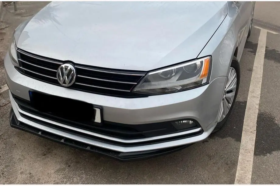 Volkswagen Jetta 2011–2018 Lip frontläpp till främre stötfångare (2010-2018, blank svart) Foto 1