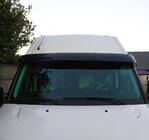 Iveco Daily 2014– Vindrutedeflektor V2 (glans svart, 5 mm) foto 3
