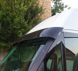 Iveco Daily 2014– Vindrutedeflektor V2 (glans svart, 5 mm) foto 5