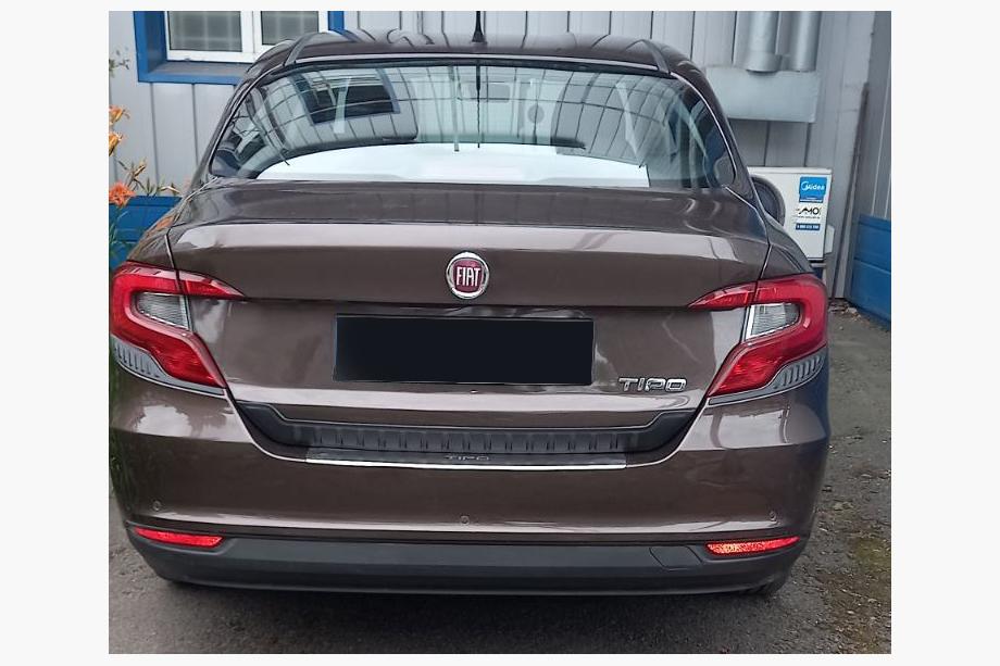 Fiat Tipo 2016– List till baklucka (3 st, ABS) Image
