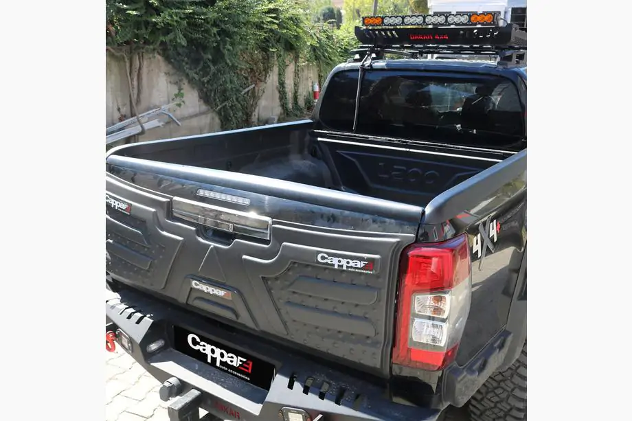 Mitsubishi L200 2015–2024 Kantskydd för flakkant (3 st.) Image
