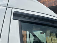 Mercedes Sprinter W907/W910 2018– Vindavvisare för sidorutor (2 st, Sunplex Sport) foto 5