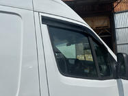 Mercedes Sprinter W907/W910 2018– Vindavvisare för sidorutor (2 st, Sunplex Sport) foto 6