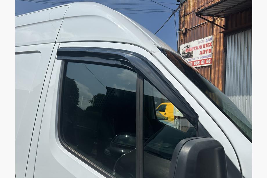 Mercedes Sprinter W907/W910 2018– Vindavvisare för sidorutor (2 st, Sunplex Sport) Image
