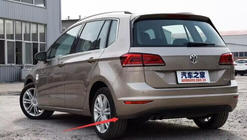 Volkswagen Golf Sportsvan 2014–2020 Premium stänkskydd 2014-2017 (4 st) foto 3