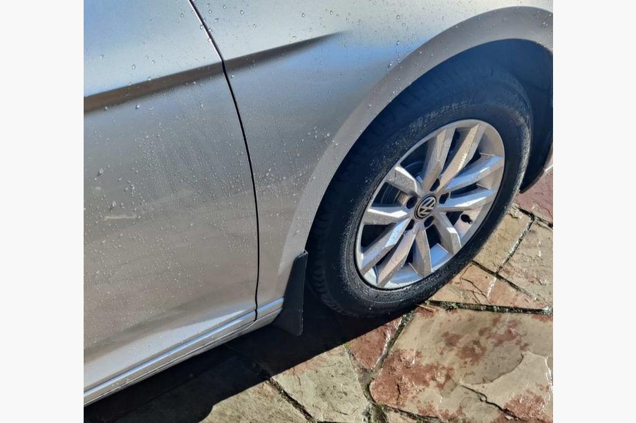 Volkswagen Passat B8 2015–2023 Stänklappar Premium 2015-2018 SD/SW (EU, 4 st) Foto 2