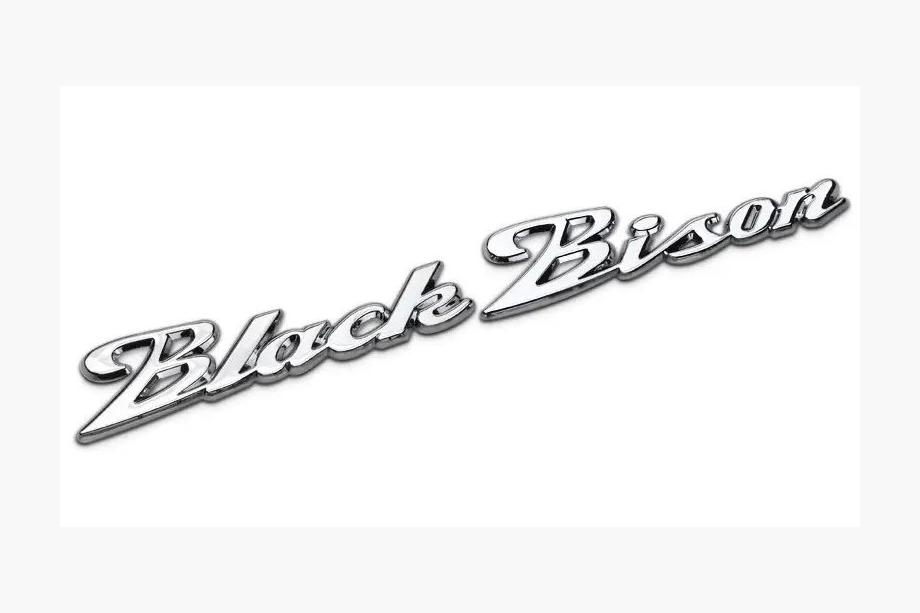 Mercedes-Benz Textemblem Black Bison Image