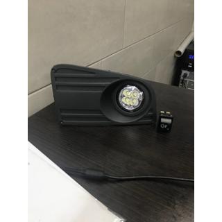 LED-dimljus (diod, passagerarsida)