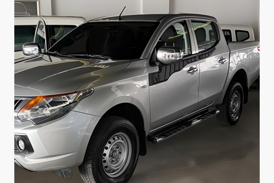 Fiat Fullback 2016– Övre dörrlister (4 st, ABS) Image