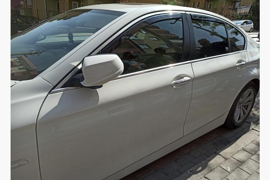 BMW 5-serien F10/F11 2010–2016 Vindavvisare för sidorutor, insticksmodell SD (Esa, 4 st) Image