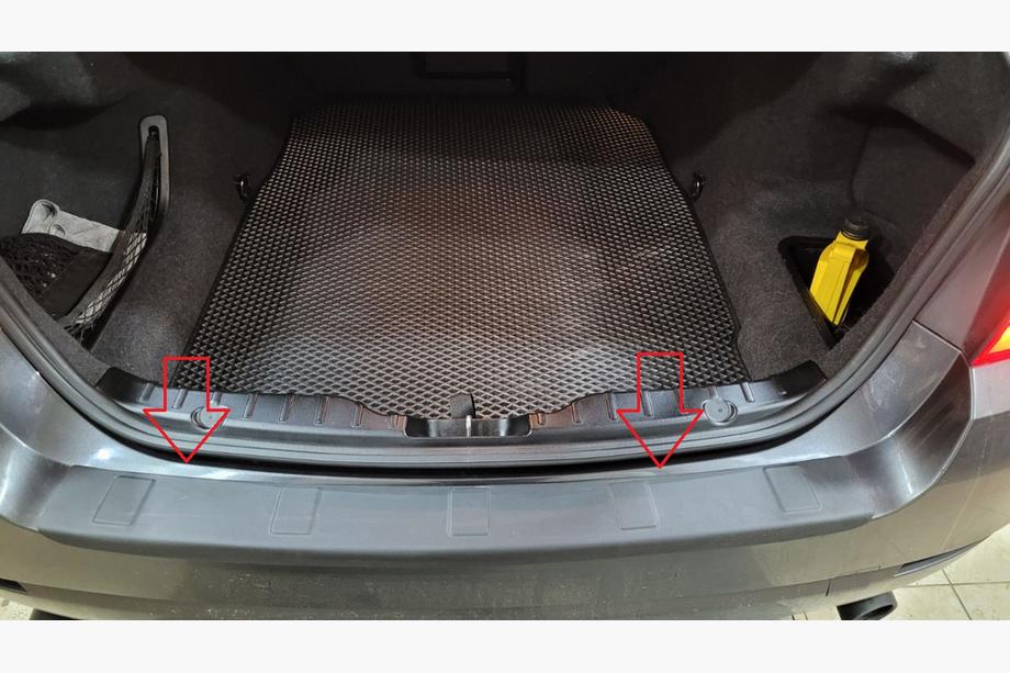 BMW 5-serien F10/F11 2010–2016 Bakre stötfångardiffusor Esa (Sedan, ABS) Image