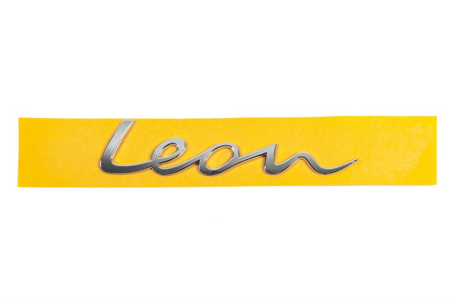 Seat Leon 2020– Leon modellbeteckning 5FA8536873Q7 (189 mm x 40 mm) Image